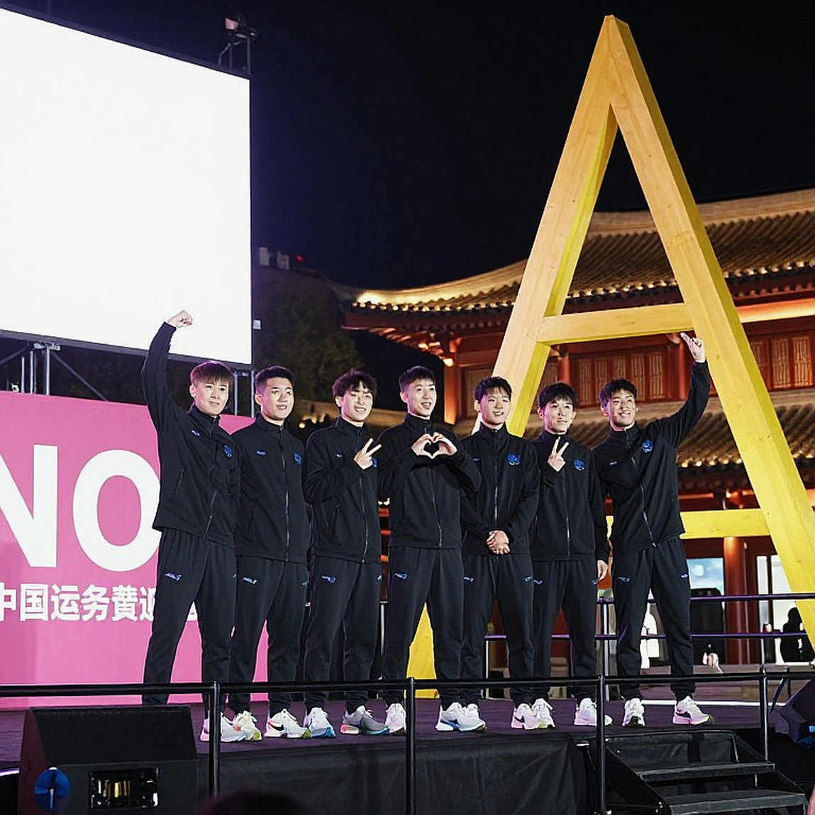Global Gate Ha Long ESG++ Marathon 2026: 15.000 bib bên vịnh Di sản và một chữ "Marathon" cần đọc cho đúng
