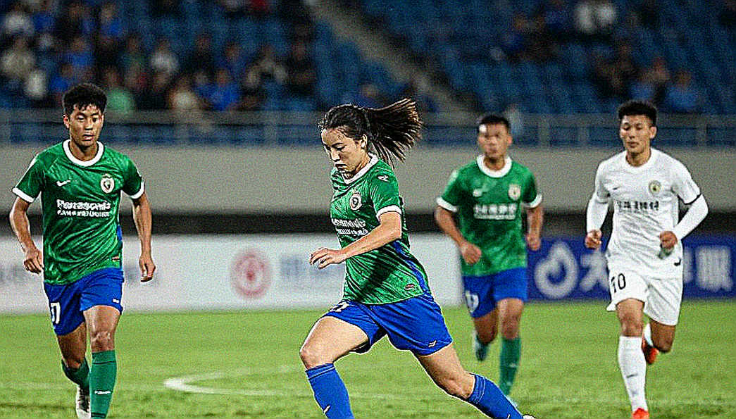 V.League và Nguy cơ Bong bóng Ngoại binh: Phân tích Chuyên sâu về Tác động Cấu trúc, Tài chính và Sự Phát triển của Bóng đá Việt Nam