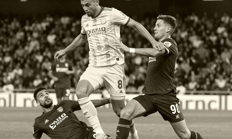 Lớp trầm tích mang tên một tài năng: Khi bóng đá trẻ cần người khai quật hơn là người thổi phồng