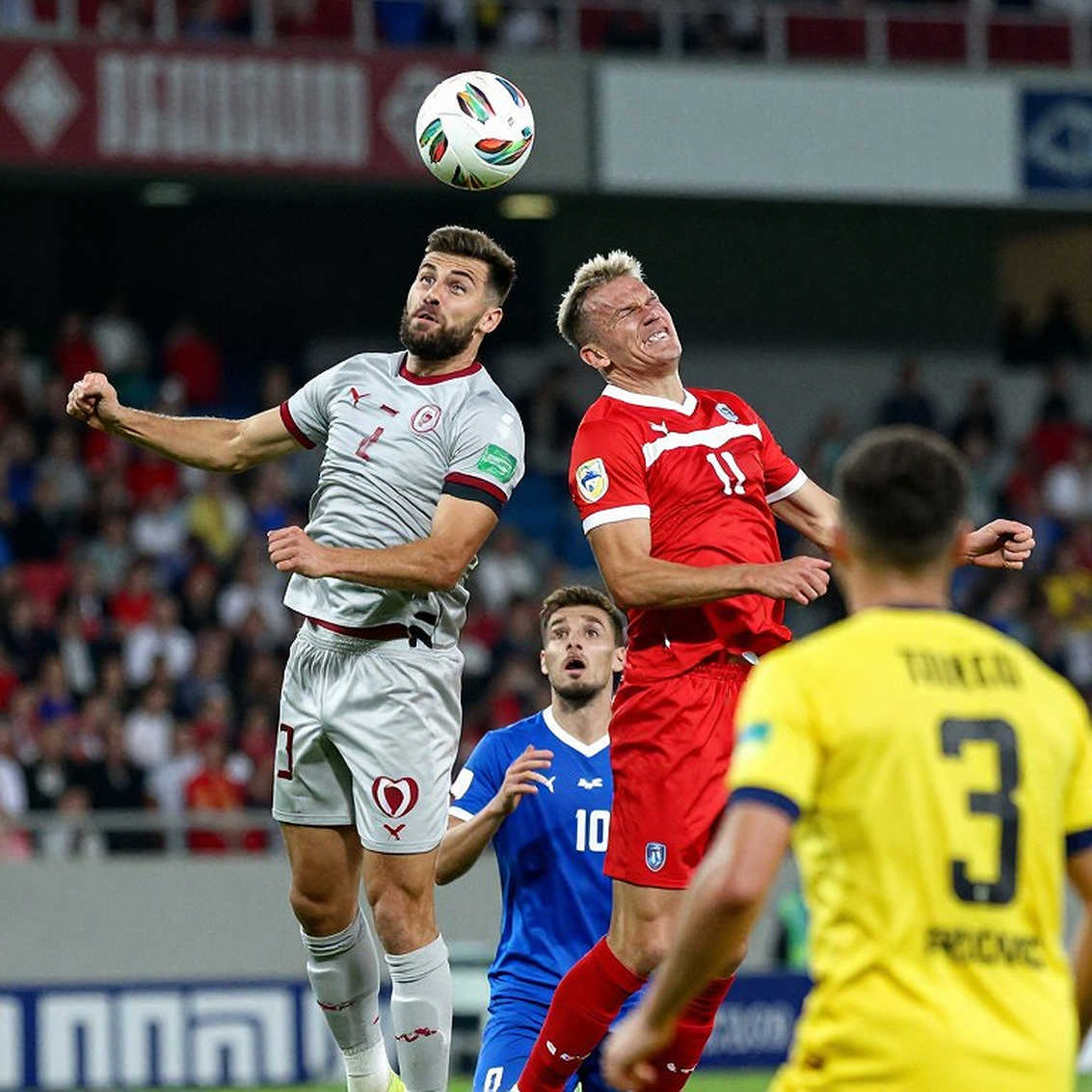 Ba tầng quyết định V.League: hạn ngạch ngoại binh, tiền ông bầu và lỗ hổng dữ liệu