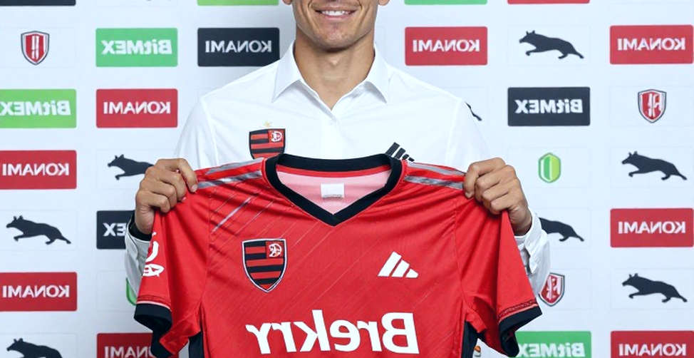 Mbappé thắng Onze d'Or 2026 với 48,2% phiếu: khoảng cách 4,05 lần và khoảng trống Premier League