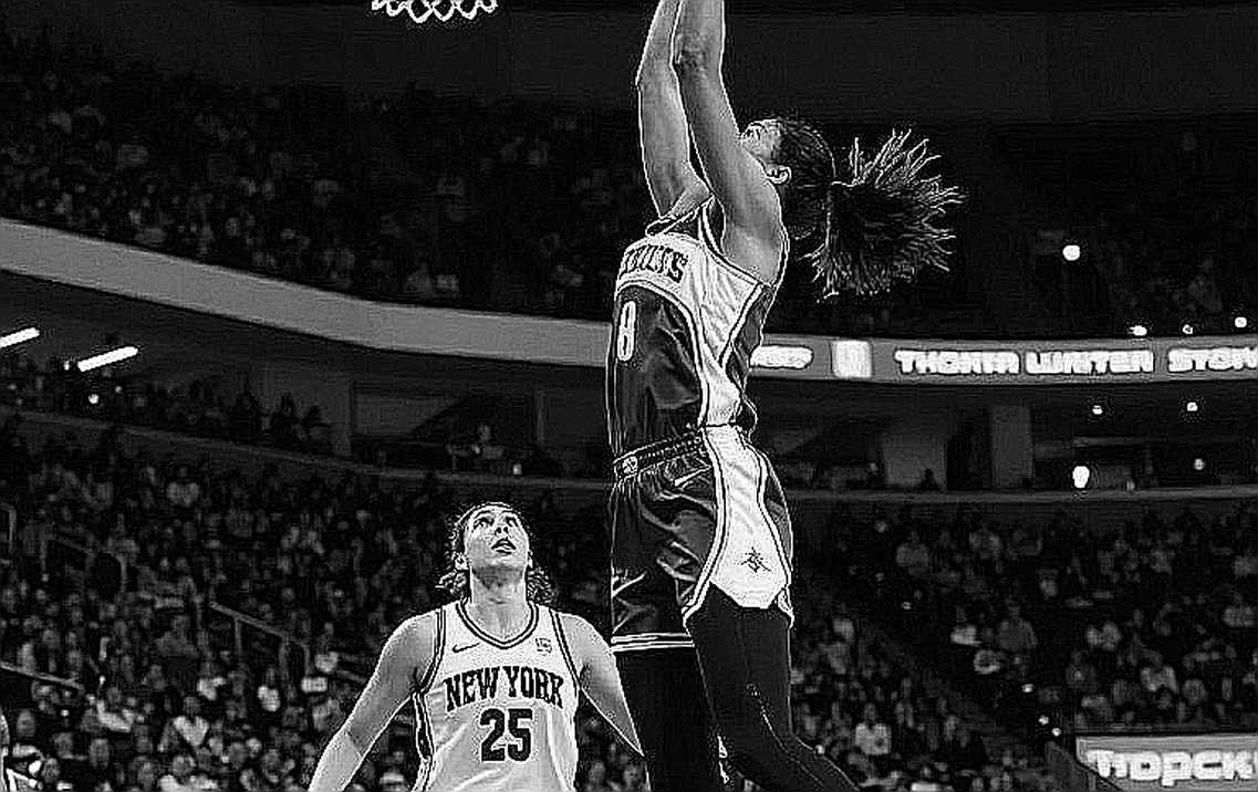 Minnesota Lynx thua Indiana Fever 77-96: Bản sắc phòng ngự sụp đổ trước thềm playoff