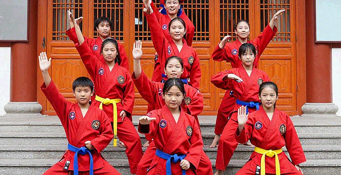 Việt Nam mở tài khoản vàng ASIAD 2026: kata đồng đội nữ, ba lá bài và một khoảng trống chưa ai đọc