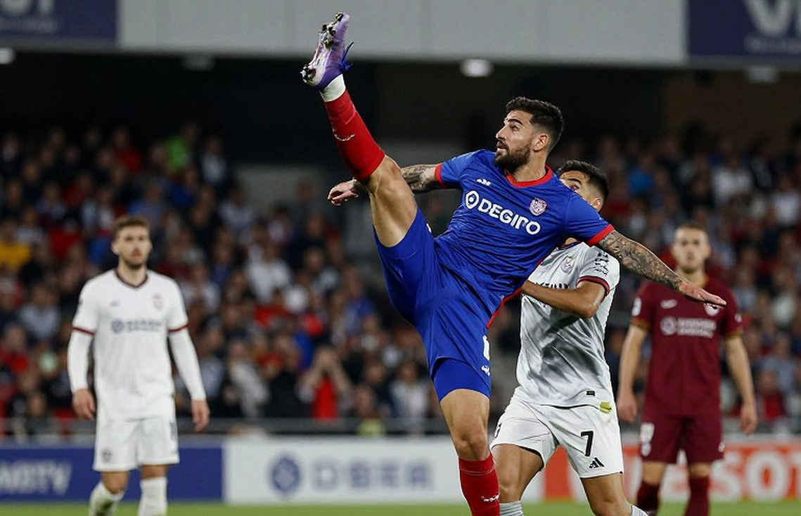 Thể Công Viettel thắng Đồng Nai với chiến thắng 2-0 đầy kịch tính sau hai thẻ đỏ Thể Công Viettel thắng Đồng Nai với chiến thắng 2-0 đầy kịch tính sau hai thẻ đỏ