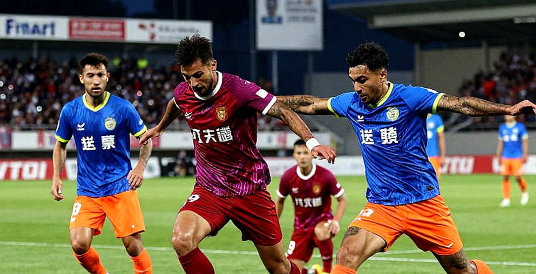 Xuân Son rách bắp chân: Án lệ của một hệ thống chỉ có một mũi nhọn