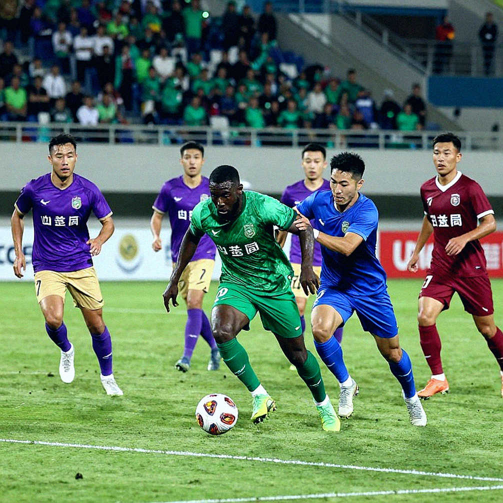 Solanke, cú đánh đầu phút 90+2 và lỗ hổng cấu trúc của Manchester United Solanke, cú đánh đầu phút 90+2 và lỗ hổng cấu trúc của Manchester United