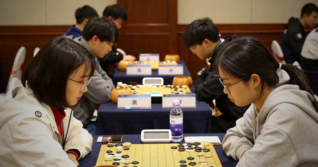 Giải Vô địch Cờ vua Hoa Kỳ 2026: Ngôi vương của Caruana và cuộc chuyển giao thế hệ bên bàn cờ nữ Giải Vô địch Cờ vua Hoa Kỳ 2026: Ngôi vương của Caruana và cuộc chuyển giao thế hệ bên bàn cờ nữ