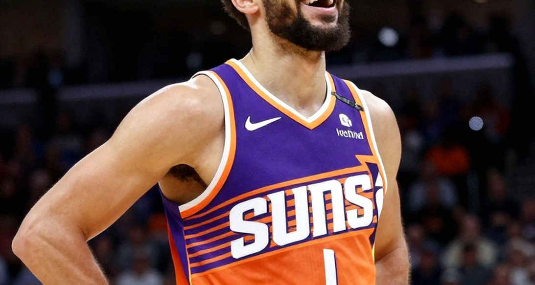 Kỳ chuyển nhượng NBA: khi bản tin không nguồn chạy nhanh hơn bản tin đúng