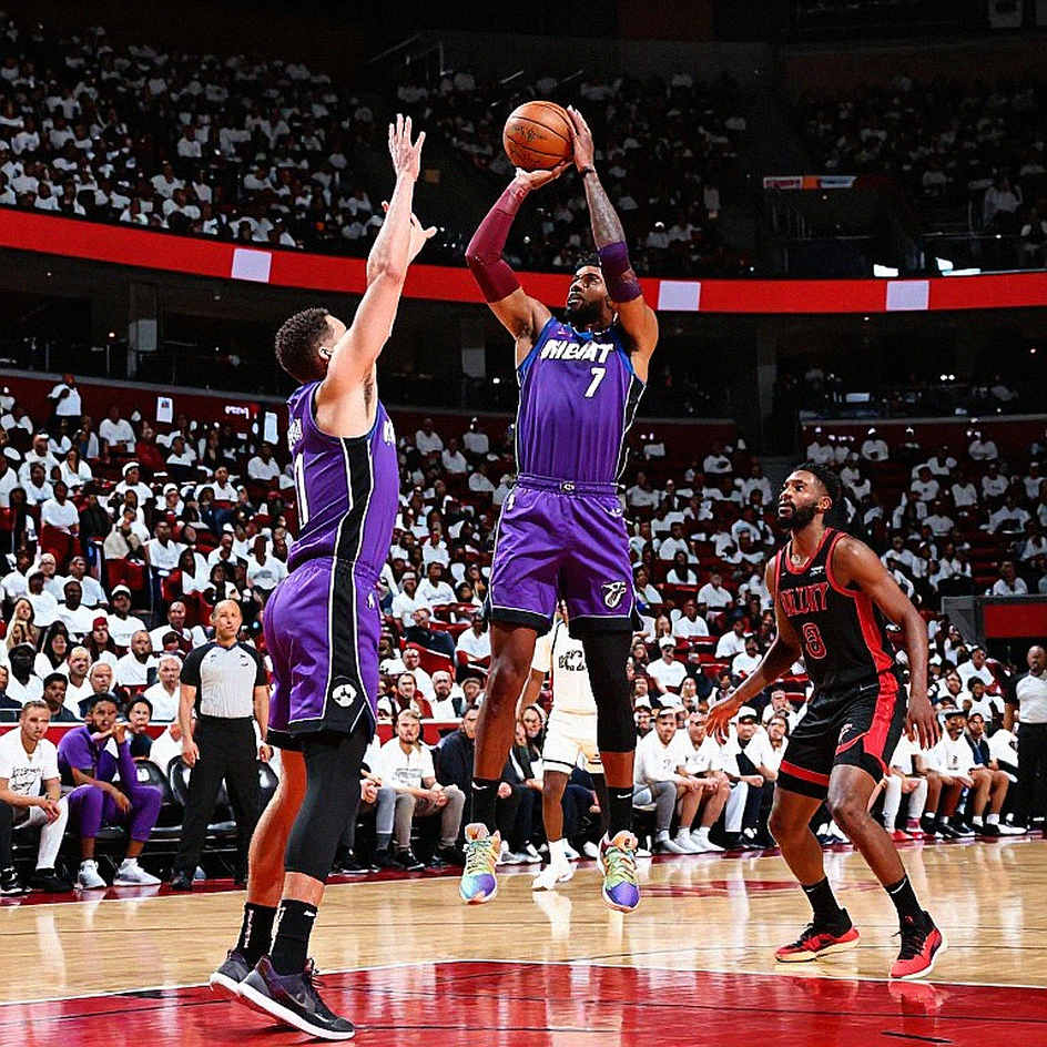 Kawhi về Toronto: Nỗi nhớ quá khứ hay canh bạc thế kỷ?