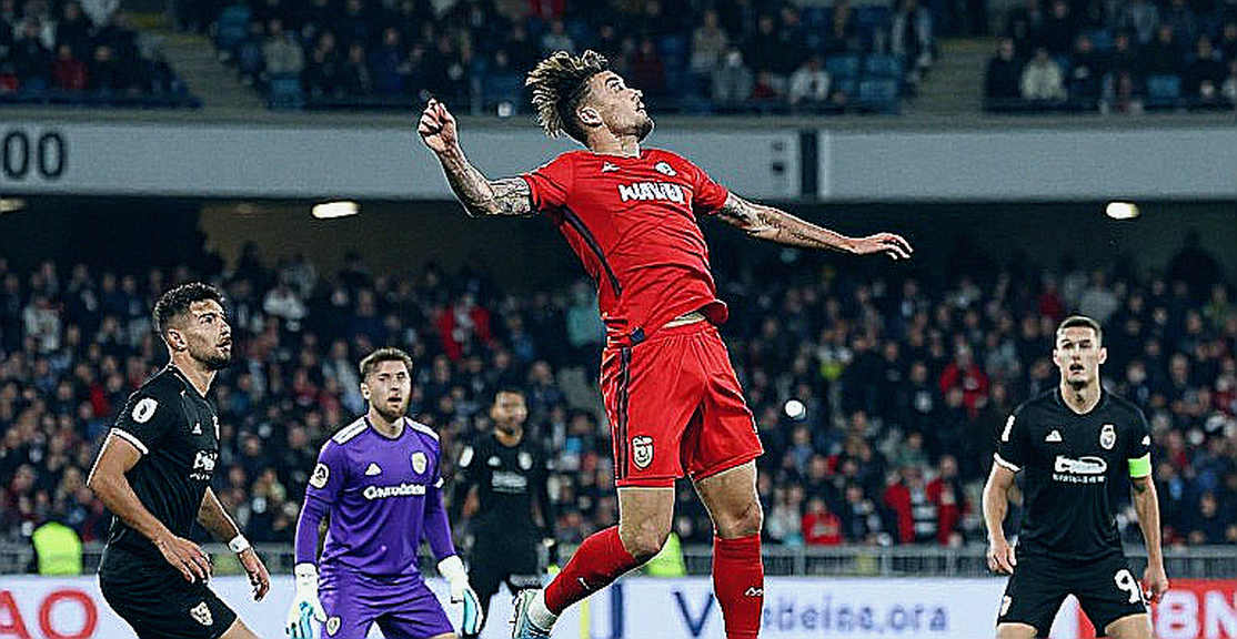 Điều khoản thưởng ẩn giấu phía sau cú gọi tên Finn Jeltsch: Câu chuyện Nürnberg chờ 'mở két' và bài toán tương lai của Stuttgart Điều khoản thưởng ẩn giấu phía sau cú gọi tên Finn Jeltsch: Câu chuyện Nürnberg chờ 'mở két' và bài toán tương lai của Stuttgart