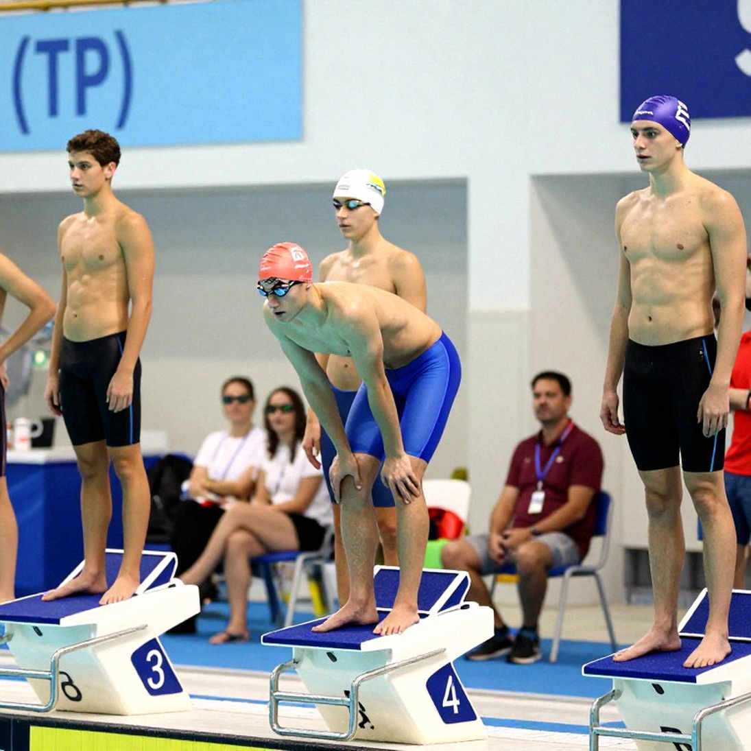 Tatsuya Murasa phá kỷ lục quốc gia 100m tự do nam với 47.83 giây tại giải sinh viên Nhật Bản